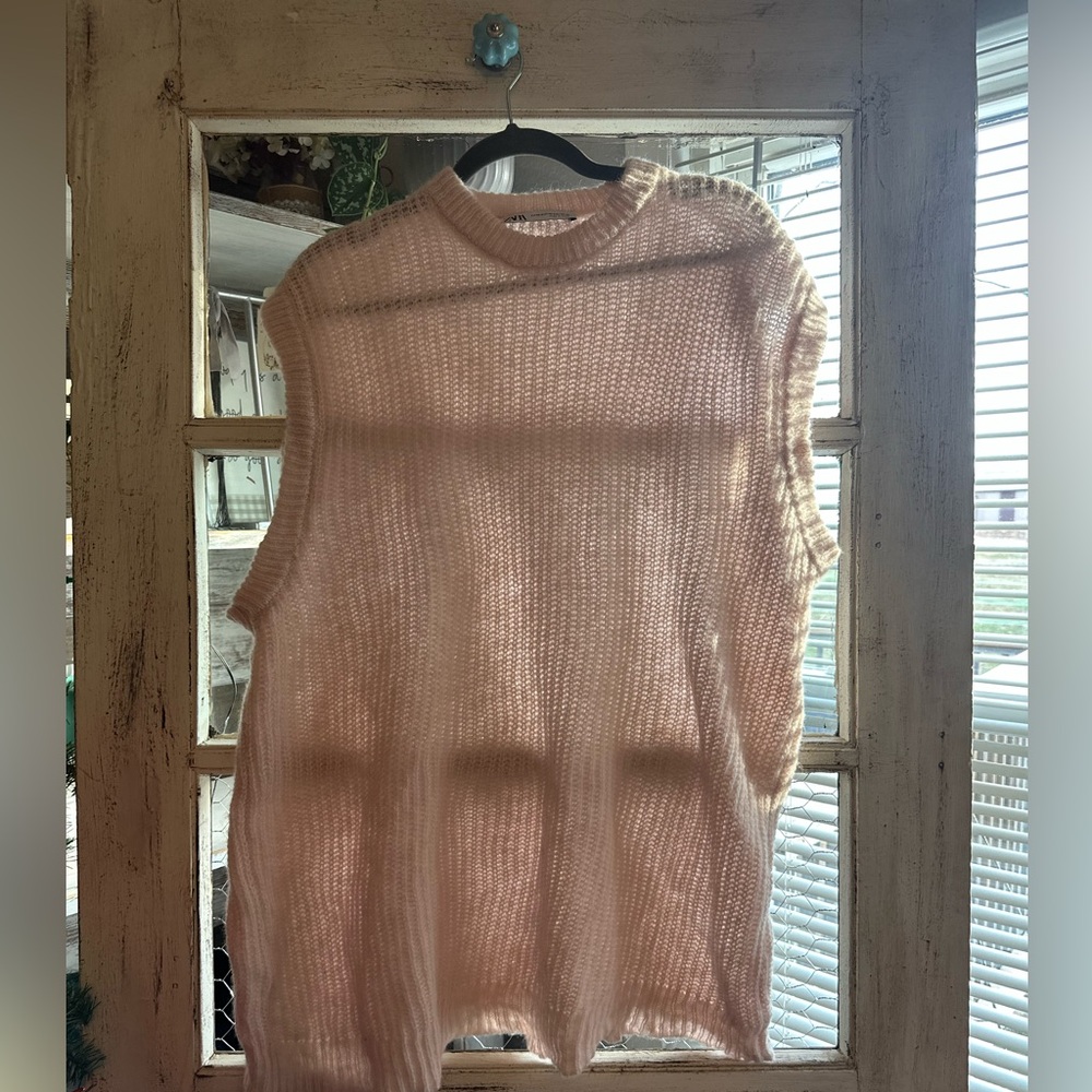 Zara | Sleeveless Knit Sweater In Cream